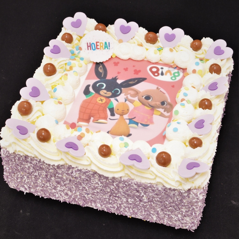 Pigment Eekhoorn Spit taartenatelier Slagroomtaart met afbeelding (Bing) in paars-lila tinten